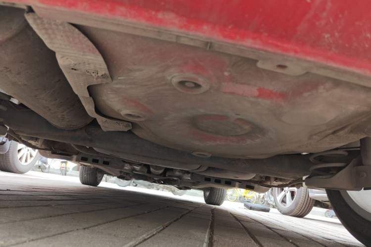 Used Volkswagen Polo 2011 1.6L Automatic ZhiShang Version Chassis Rear