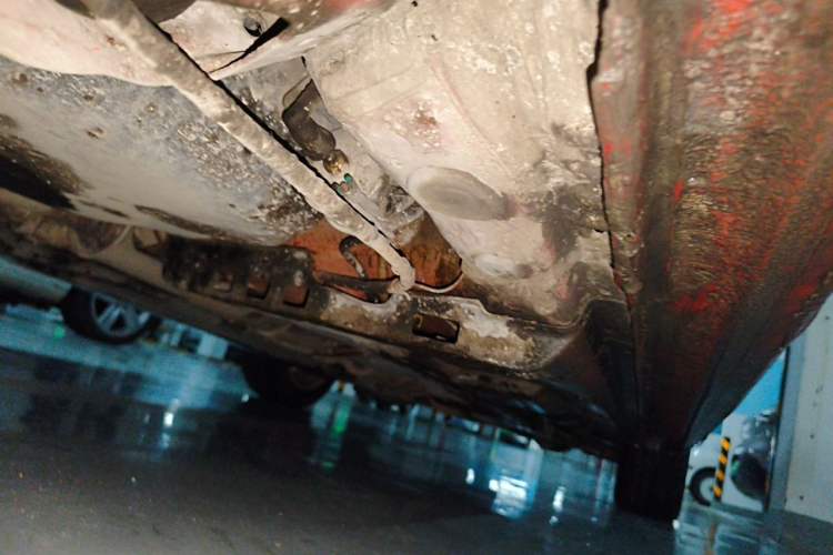 Used Volkswagen Polo 2011 1.6L Manual ZhiShang Edition Chassis Rear