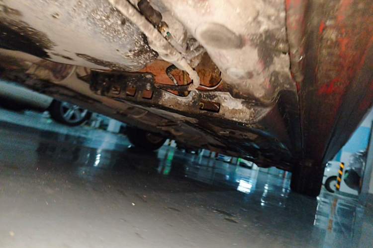 Used Volkswagen Polo 2011 1.6L Manual ZhiShang Edition Chassis Rear Left