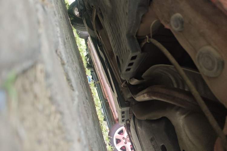 Used Volkswagen Polo 2011 1.4L Manual ZhiShang Edition Chassis Rear Left