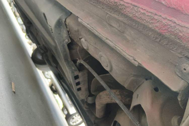 Used Volkswagen Polo 2011 1.4L Manual ZhiShang Edition Chassis Rear Left