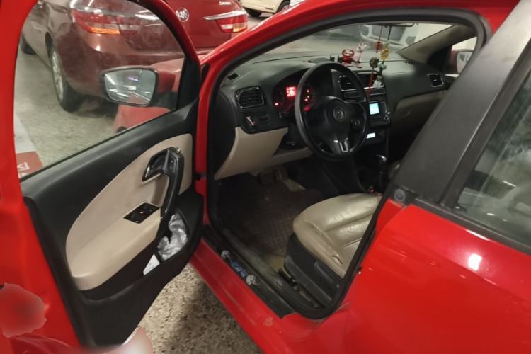 Used Volkswagen Polo 2011 1.4L Automatic ZhiCool Edition Driver Seat