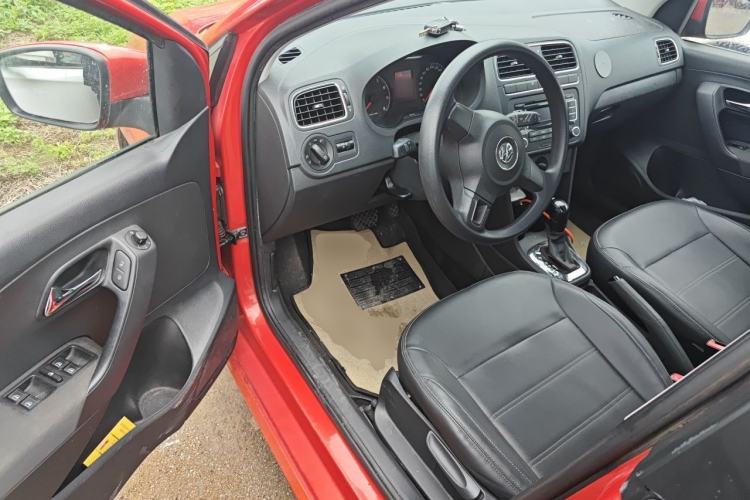 Used Volkswagen Polo 2011 1.4L Automatic ZhiShang Version Driver Seat