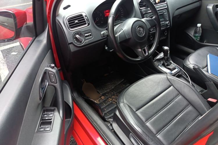 Used Volkswagen Polo 2011 1.6L Automatic ZhiKu Edition Driver Seat
