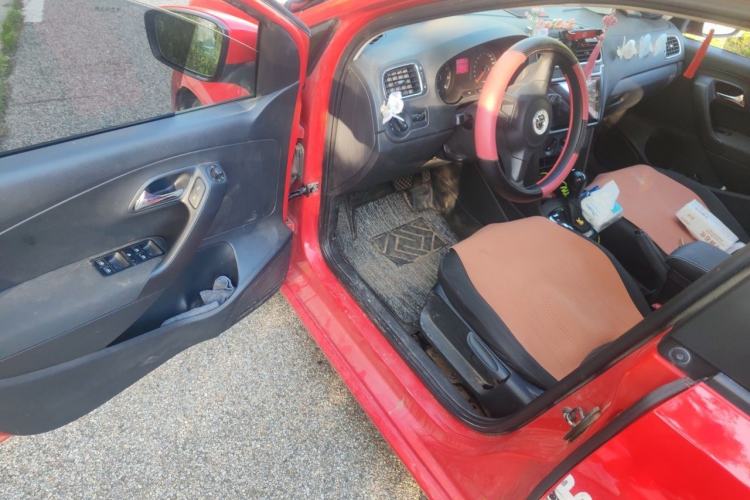 Used Volkswagen Polo 2011 1.4L Automatic ZhiShang Version Driver Seat