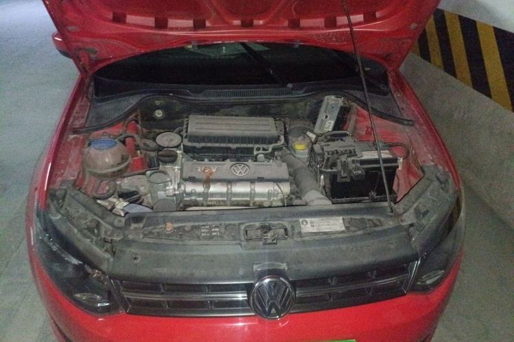 Used Volkswagen Polo 2011 1.4L Automatic ZhiShang Version Engine Bay