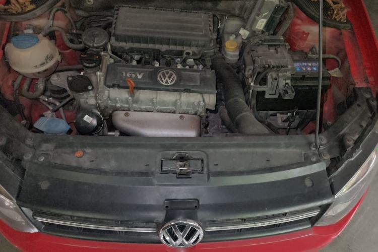 Used Volkswagen Polo 2011 1.4L Automatic ZhiShang Version Engine Bay