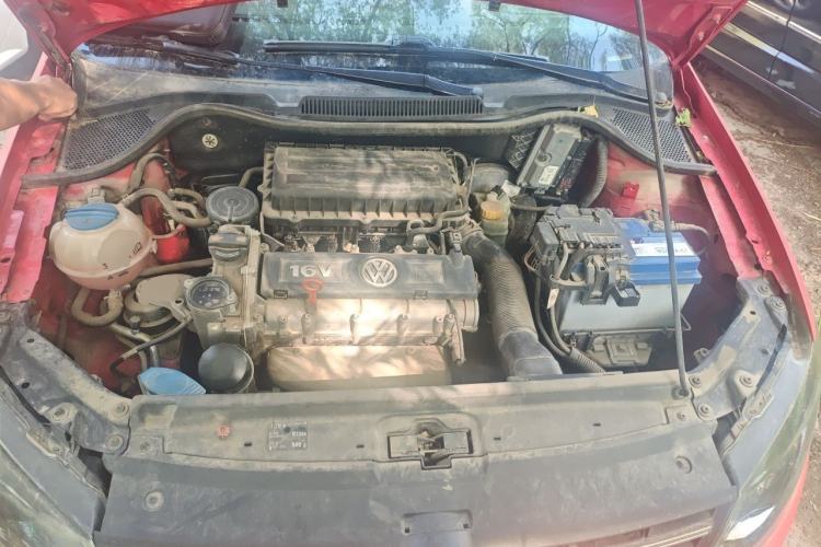 Used Volkswagen Polo 2011 1.6L Manual ZhiShang Edition Engine Bay