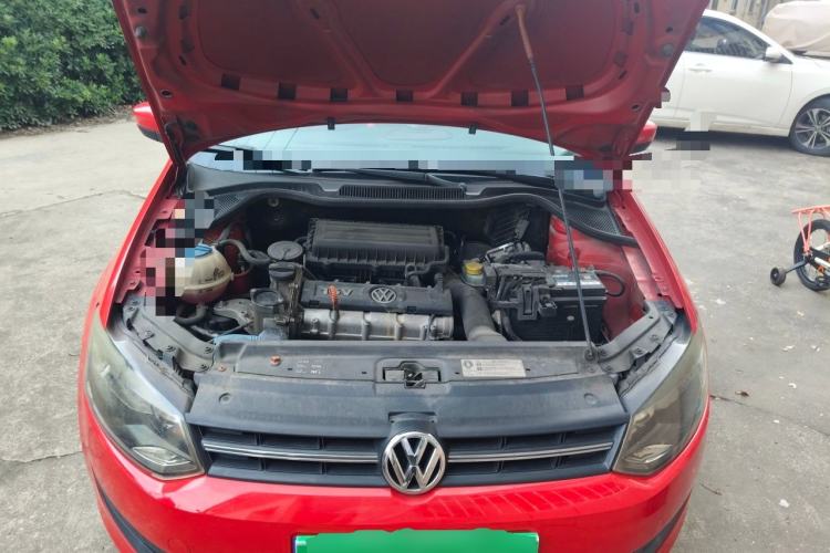 Used Volkswagen Polo 2011 1.6L Automatic ZhiShang Version Engine Bay