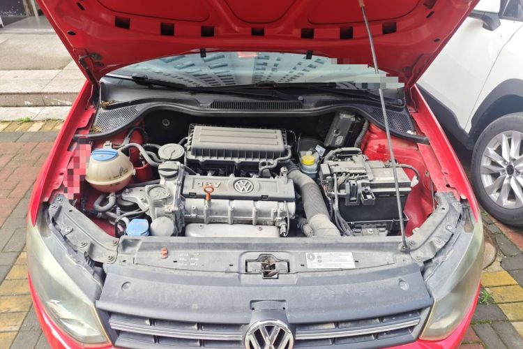 Used Volkswagen Polo 2011 1.6L Automatic ZhiShang Version Engine Bay