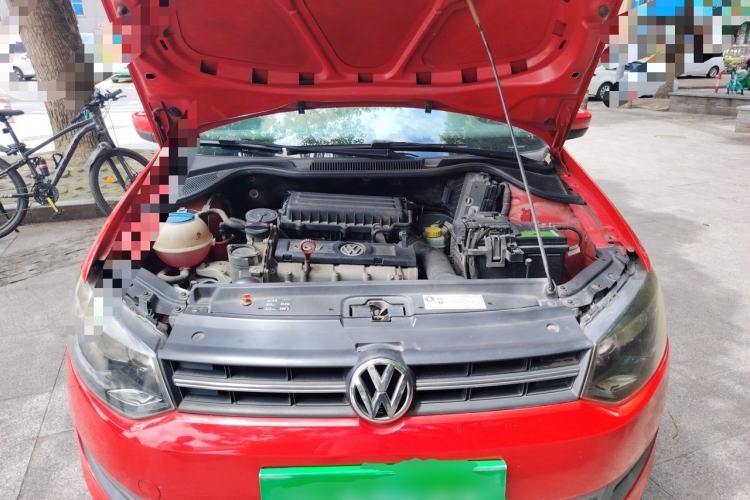 Used Volkswagen Polo 2011 1.6L Automatic ZhiShang Version Engine Bay