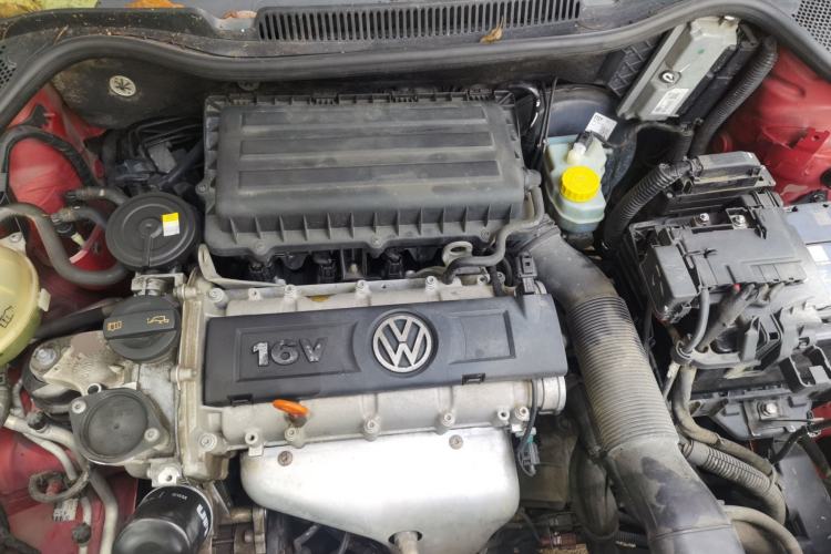 Used Volkswagen Polo 2011 1.6L Automatic ZhiShang Version Engine Bay
