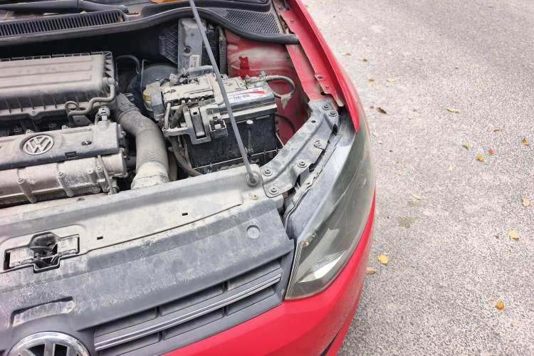 Used Volkswagen Polo 2011 1.4L Automatic ZhiCool Edition Engine Bay Left