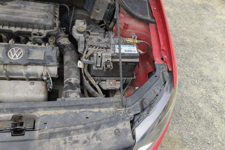 Used Volkswagen Polo 2011 1.4L Manual ZhiLe Edition Engine Bay Left