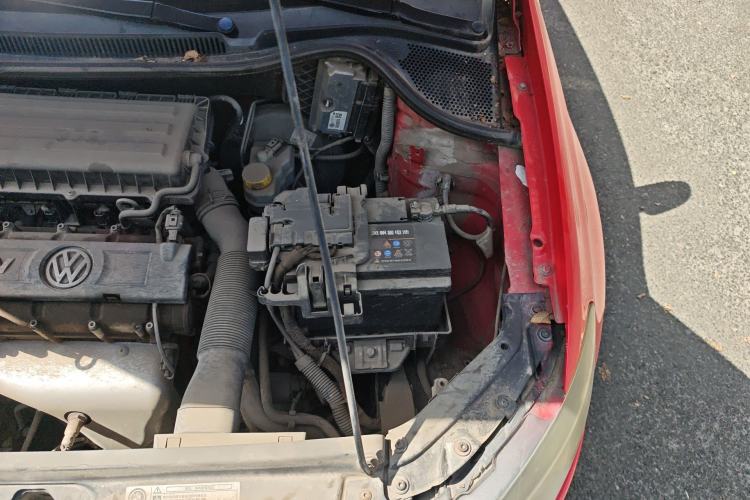 Used Volkswagen Polo 2011 1.6L Manual ZhiShang Edition Engine Bay Left