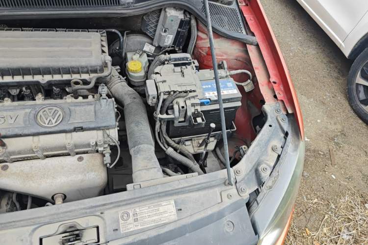 Used Volkswagen Polo 2011 1.4L Automatic ZhiShang Version Engine Bay Left