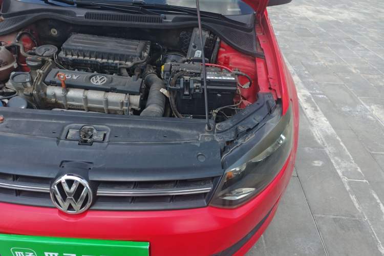 Used Volkswagen Polo 2011 1.4L Automatic ZhiShang Version Engine Bay Left