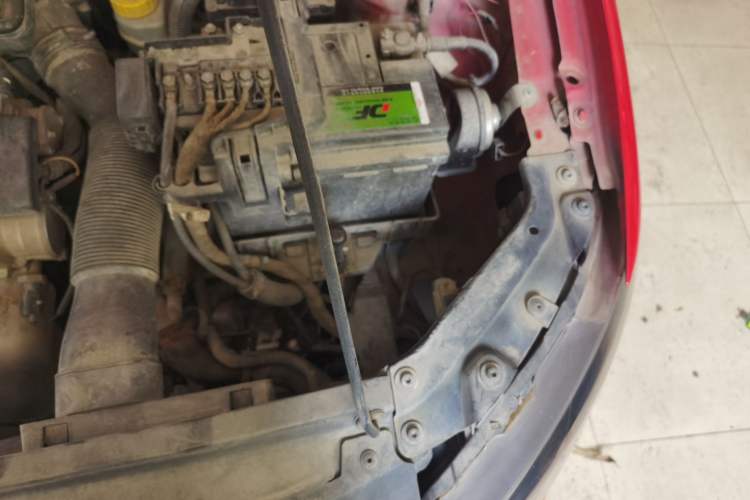 Used Volkswagen Polo 2011 1.4L Automatic ZhiShang Version Engine Bay Left