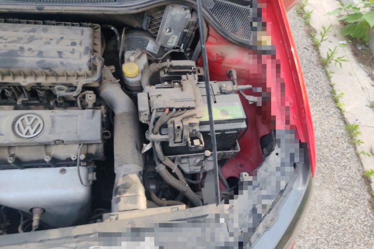 Used Volkswagen Polo 2011 1.4L Automatic ZhiShang Version Engine Bay Left