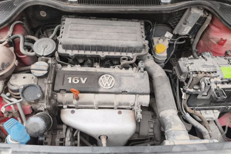 Used Volkswagen Polo 2011 1.6L Manual ZhiShang Edition Engine Bay
