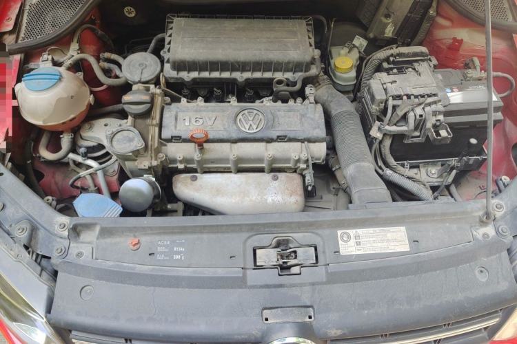 Used Volkswagen Polo 2011 1.6L Automatic ZhiShang Version Engine Bay
