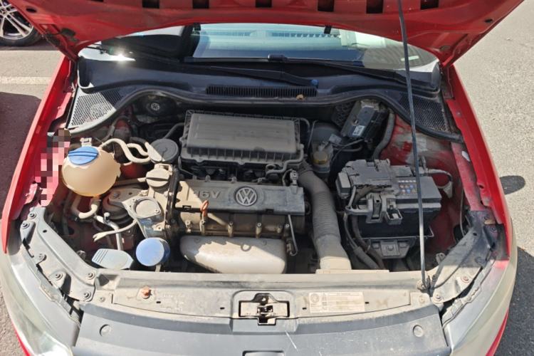 Used Volkswagen Polo 2011 1.6L Manual ZhiShang Edition Engine Bay