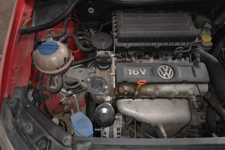 Used Volkswagen Polo 2011 1.4L Automatic ZhiCool Edition Engine Bay Right