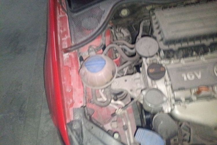 Used Volkswagen Polo 2011 1.4L Automatic ZhiShang Version Engine Bay Right