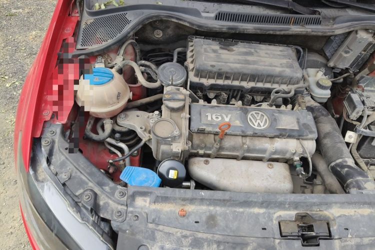 Used Volkswagen Polo 2011 1.4L Manual ZhiLe Edition Engine Bay Right