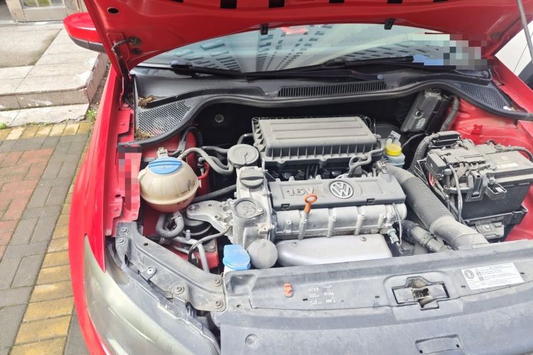 Used Volkswagen Polo 2011 1.6L Automatic ZhiShang Version Engine Bay Right