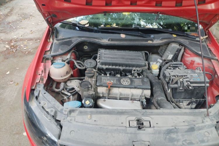 Used Volkswagen Polo 2011 1.6L Automatic ZhiShang Version Engine Bay Right