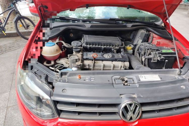 Used Volkswagen Polo 2011 1.6L Automatic ZhiShang Version Engine Bay Right