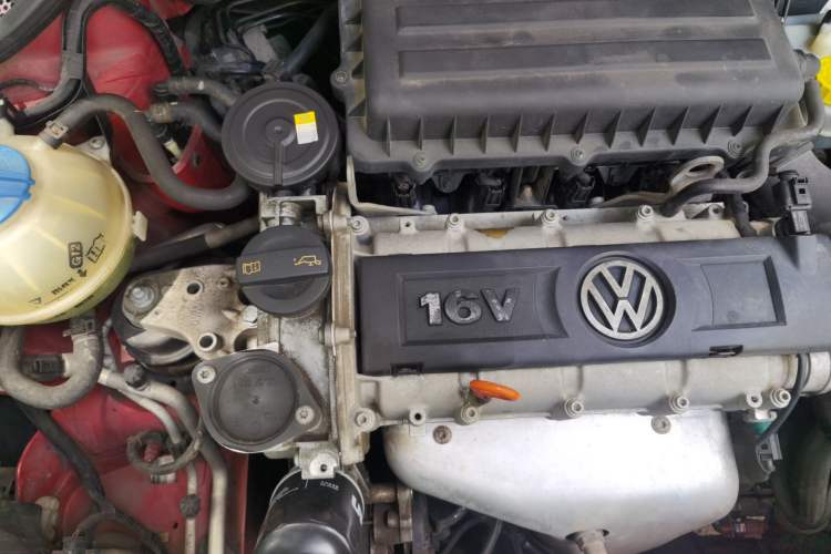 Used Volkswagen Polo 2011 1.6L Automatic ZhiShang Version Engine Bay Right