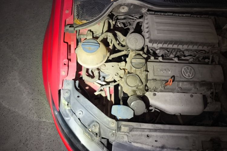 Used Volkswagen Polo 2011 1.4L Manual ZhiLe Edition Engine Bay Right