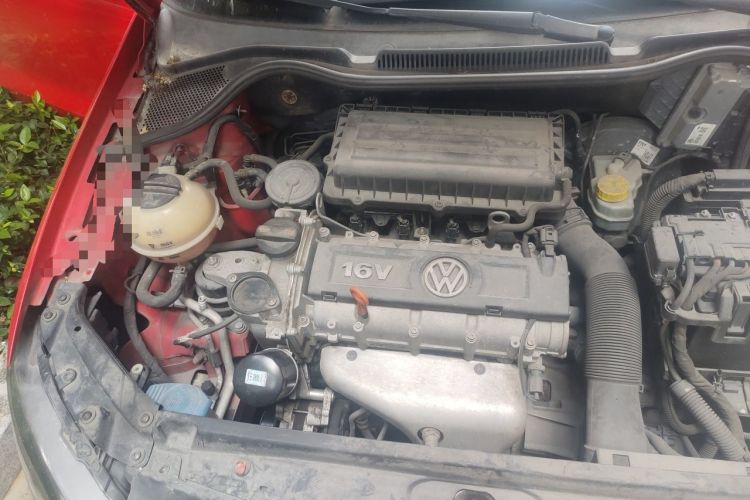 Used Volkswagen Polo 2011 1.4L Automatic ZhiShang Version Engine Bay Right