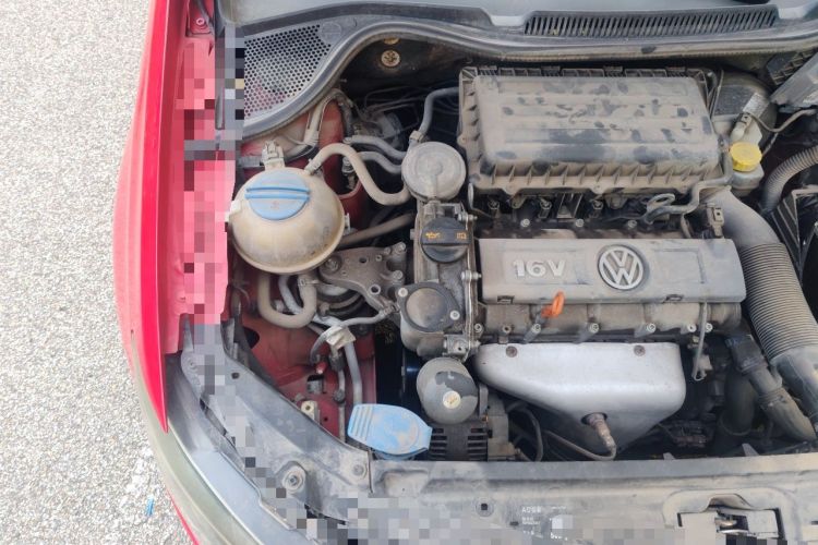 Used Volkswagen Polo 2011 1.4L Automatic ZhiShang Version Engine Bay Right