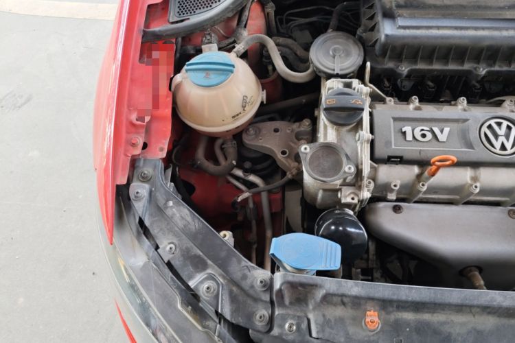 Used Volkswagen Polo 2011 1.4L Manual ZhiShang Edition Engine Bay Right