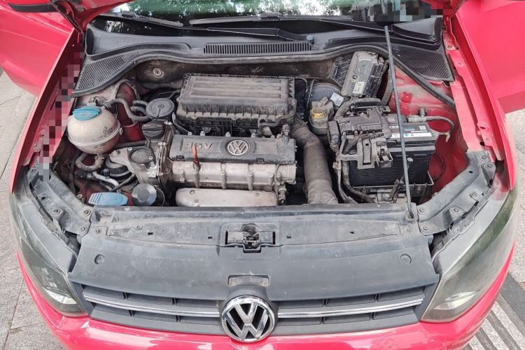Used Volkswagen Polo 2011 1.6L Automatic ZhiShang Version Engine Bay