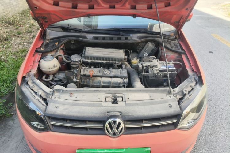 Used Volkswagen Polo 2011 1.6L Automatic ZhiShang Version Engine Bay
