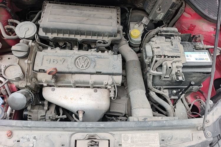 Used Volkswagen Polo 2011 1.6L Automatic ZhiShang Version Engine Bay