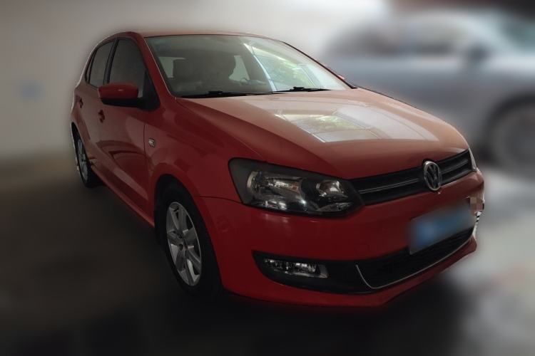 Used Volkswagen Polo 2011 1.4L Automatic ZhiCool Edition Front Right 45 Deg
