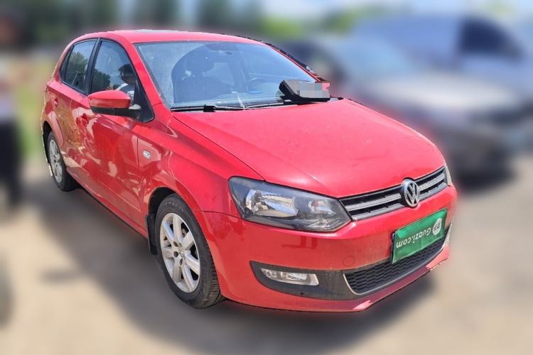 Used Volkswagen Polo 2011 1.6L Automatic ZhiKu Edition Front Right 45 Deg