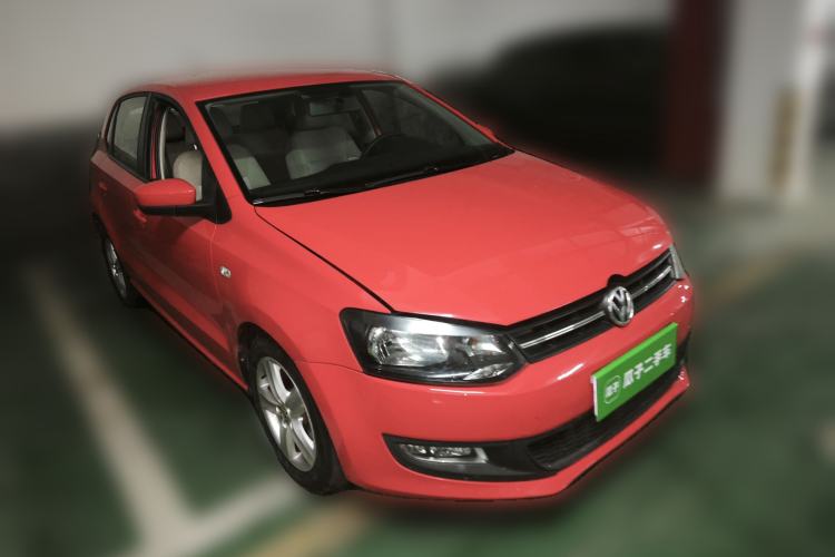 Used Volkswagen Polo 2011 1.6L Automatic ZhiShang Version Front Right 45 Deg
