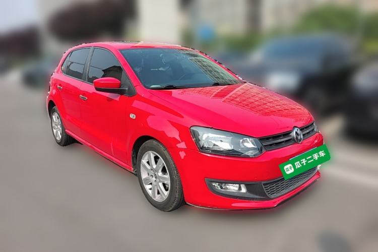 Used Volkswagen Polo 2011 1.6L Automatic ZhiKu Edition Front Right 45 Deg