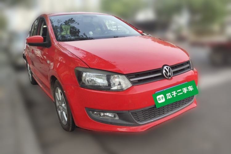 Used Volkswagen Polo 2011 1.6L Automatic ZhiKu Edition Front Right 45 Deg