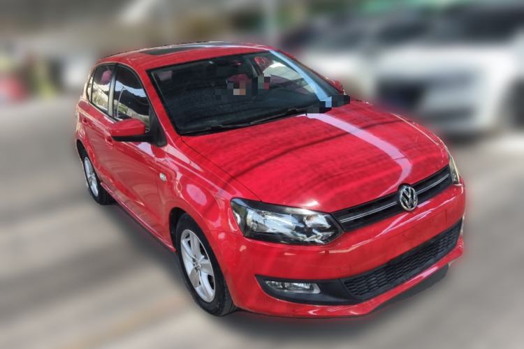 Used Volkswagen Polo 2011 1.4L Manual ZhiShang Edition Front Right 45 Deg
