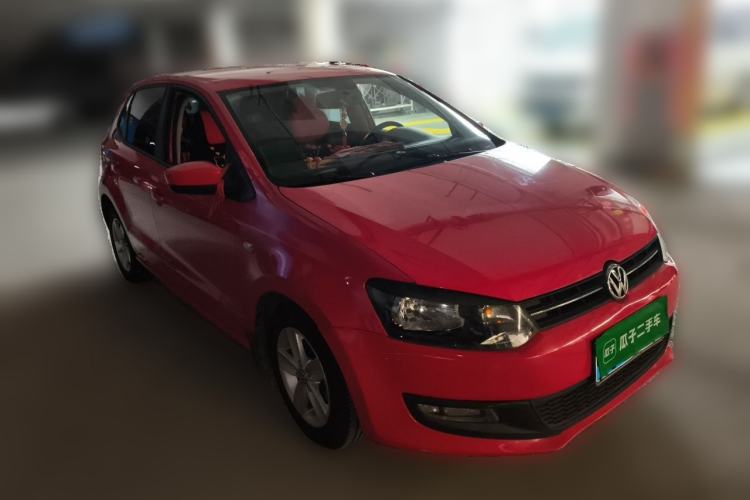 Used Volkswagen Polo 2011 1.4L Manual ZhiLe Edition Front Right 45 Deg