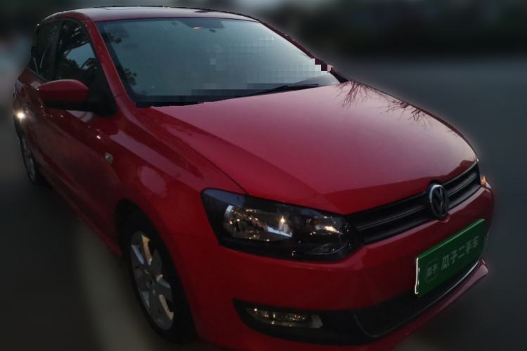 Used Volkswagen Polo 2011 1.6L Automatic ZhiKu Edition Front Right 45 Deg