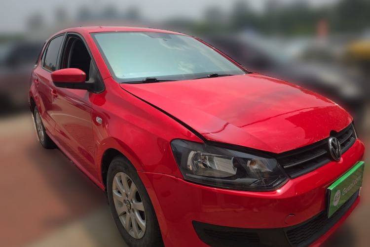 Used Volkswagen Polo 2011 1.4L Manual ZhiLe Edition Front Right 45 Deg