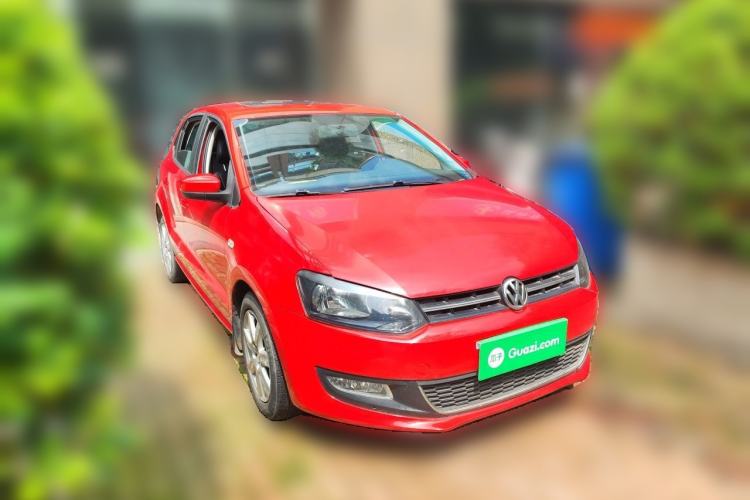 Used Volkswagen Polo 2011 1.6L Automatic ZhiKu Edition Front Right 45 Deg